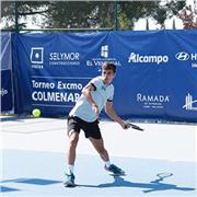 Jugador profesional de tenis con presencia en ITF con más de 15 años de experiencia en el sector